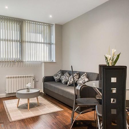 Appartement Cosy 1-Bed By Heathrow Airport à Londres Extérieur photo